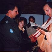 Hochzeit eines verdienten Unteroffiziers am Sylvestertag: gro&szlig;e Freude f&uuml;r Kirche und Camp.